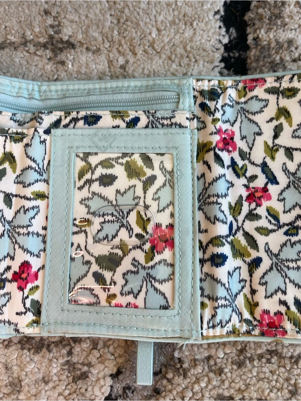 Vera Bradley Quilted RFID Riley compact wallet - Picture 4 of 8